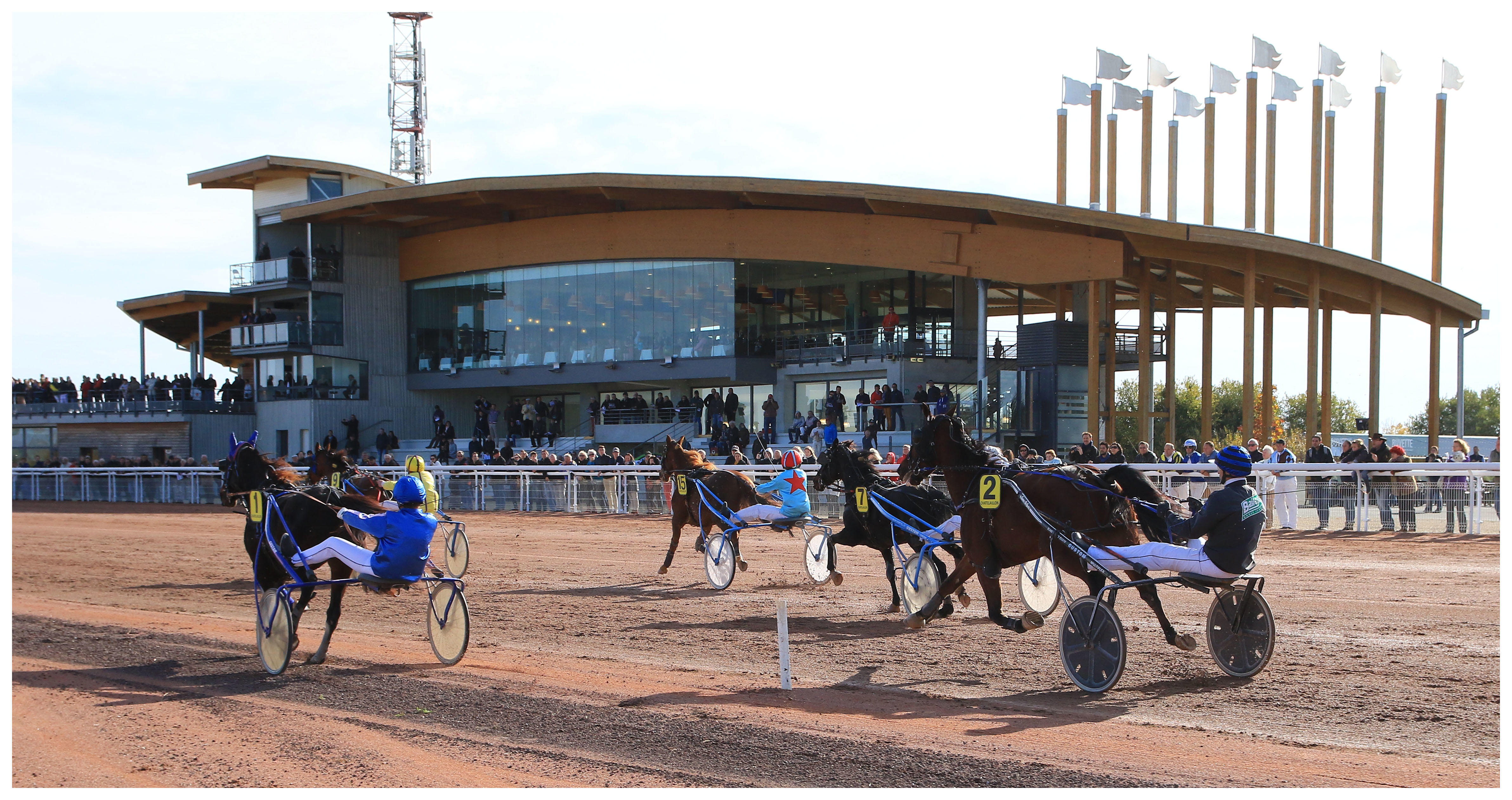 En ce jeudi de l’ascension, l’hippodrome vous ouvre ses portes à partir de 14h00 pour une réunion de 7 courses de trot ! En ce jeudi de l’ascension, l’hippodrome vous ouvre ses portes à partir de 14h00 pour une réunion de 7 courses de trot !